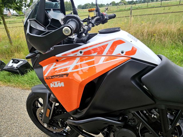 ktm - 1290-super-adventure-s