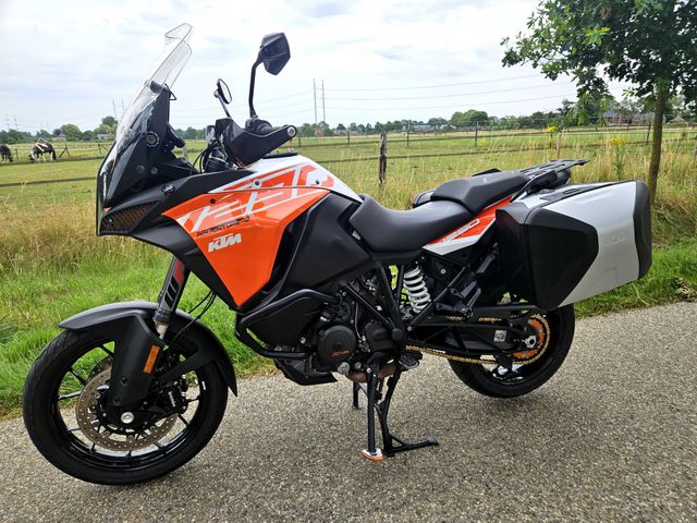 ktm - 1290-super-adventure-s