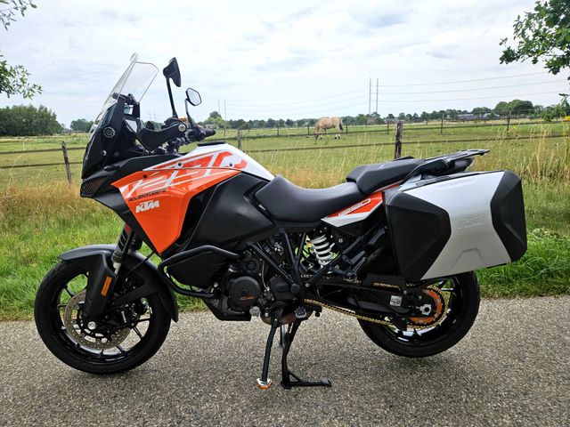 ktm - 1290-super-adventure-s