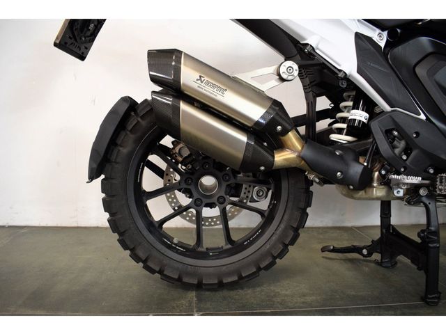 bmw - r-1300-gs