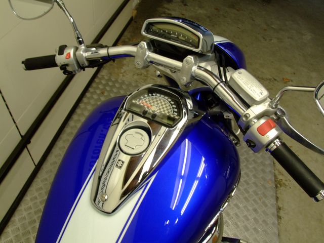 suzuki - intruder-m-1800-r