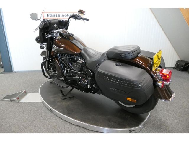 harley-davidson - heritage-softail-classic-107-flhcs