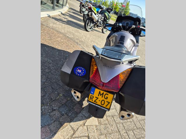 honda - st-1300-pan-european-abs