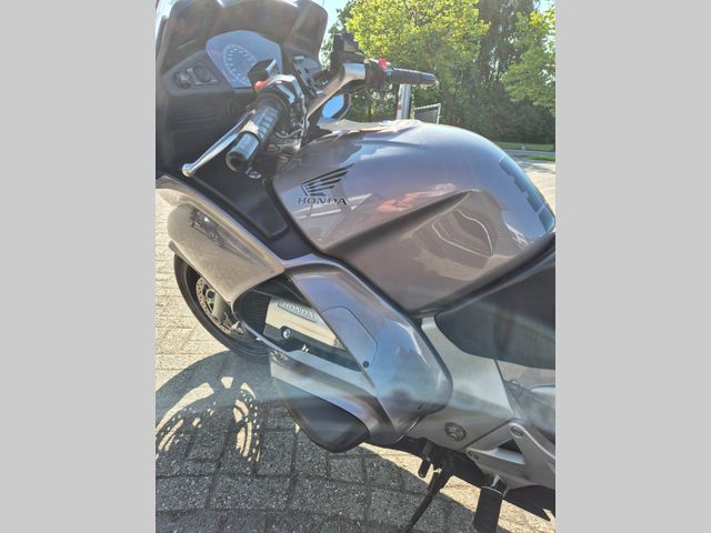 honda - st-1300-pan-european-abs