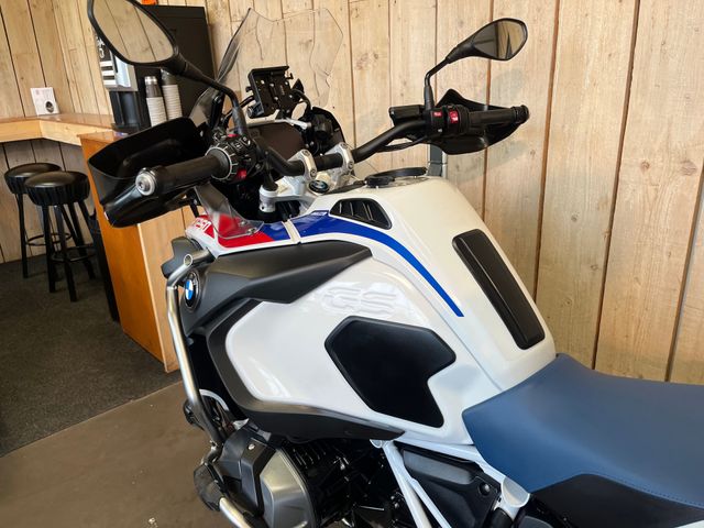 bmw - r-1250-gs-adventure