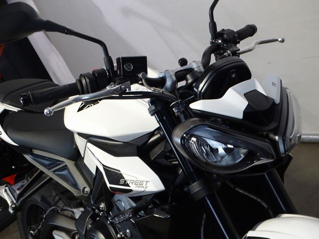 triumph - street-triple-r