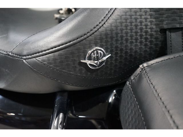 harley-davidson - road-king-classic-flhrc