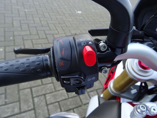 mv-agusta - brutale-800-rr