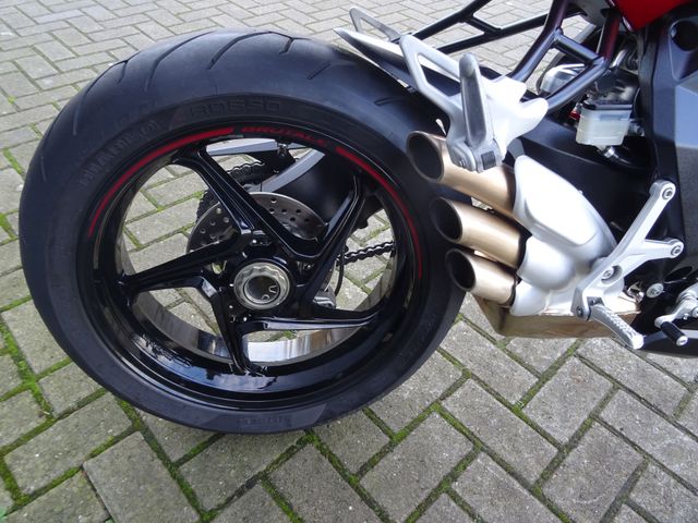 mv-agusta - brutale-800-rr