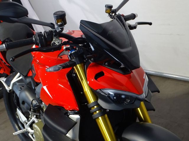 ducati - streetfighter-v4s