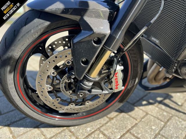 triumph - speed-triple-rs