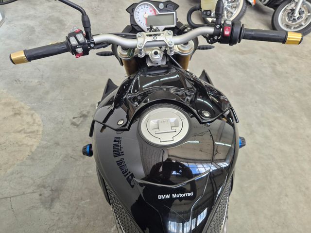 bmw - s-1000-r