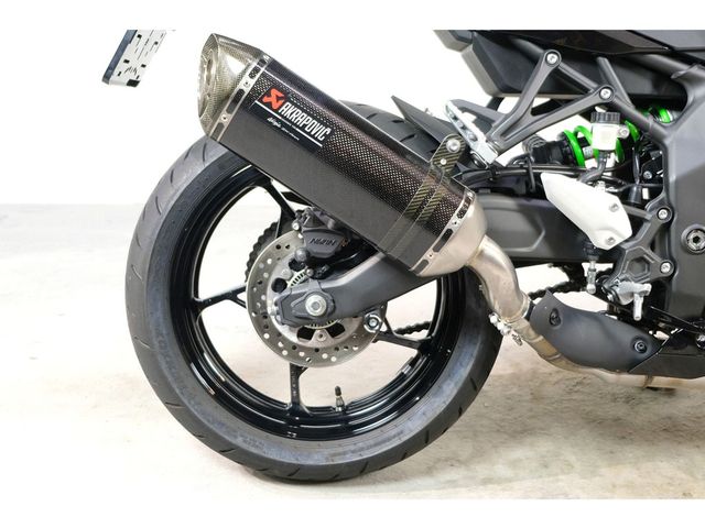 kawasaki - ninja-zx-4rr-performance