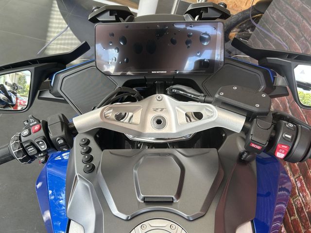 bmw - r-1300-rt