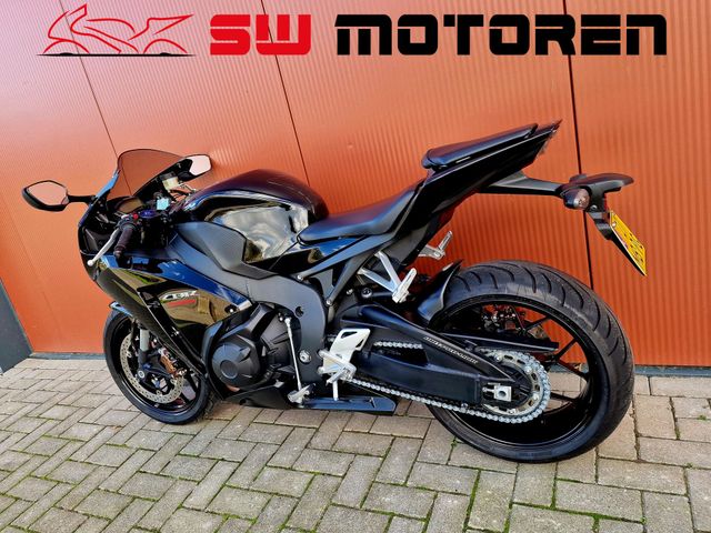 honda - cbr-1000-rr-fireblade