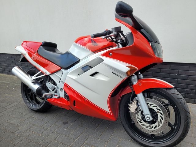 honda - vfr-750-f