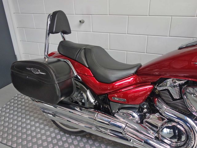 suzuki - m-1800-r-intruder