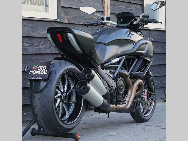 ducati - diavel-carbon