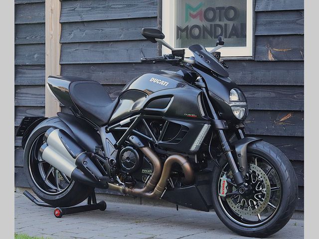 ducati - diavel-carbon