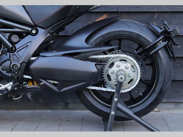 ducati - diavel-carbon