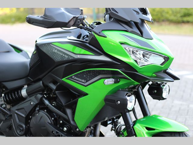 kawasaki - versys-650-grand-tourer