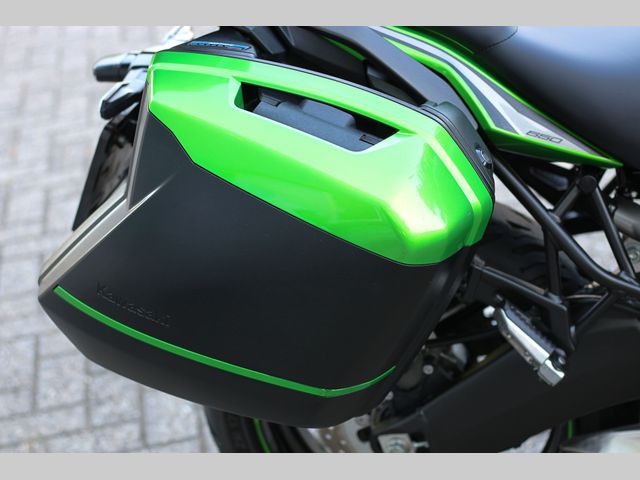 kawasaki - versys-650-grand-tourer