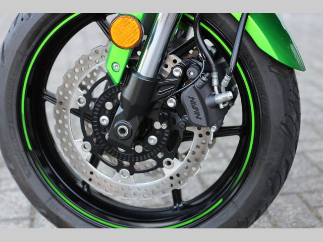 kawasaki - versys-650-grand-tourer