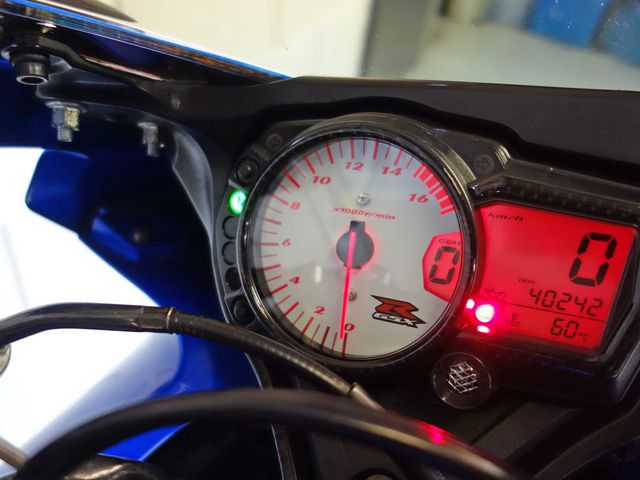 suzuki - gsx-r-750