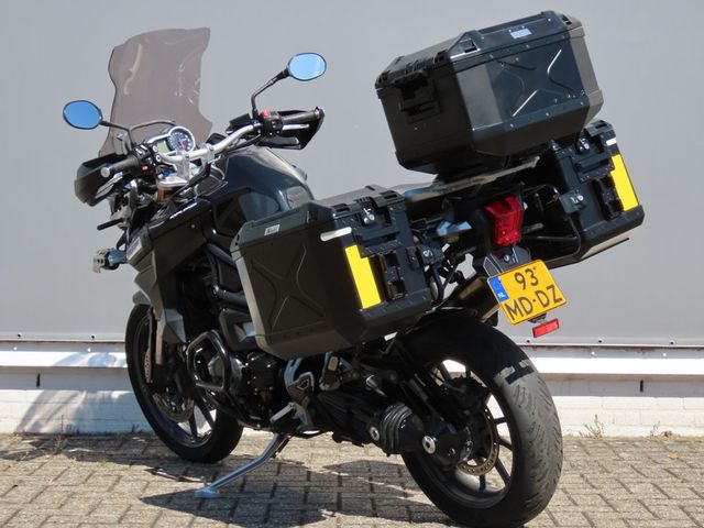 triumph - tiger-explorer