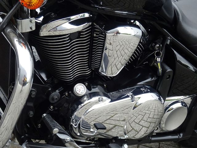 kawasaki - vn-900-classic