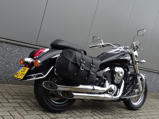 kawasaki - vn-900-classic