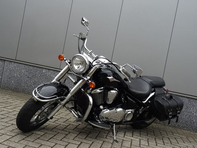 kawasaki - vn-900-classic