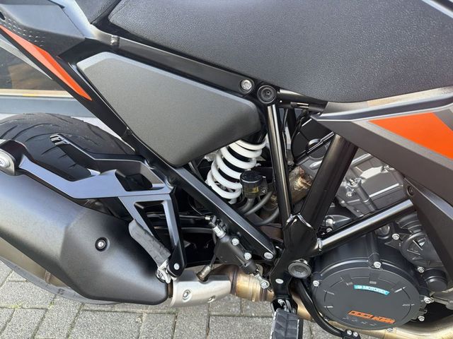 ktm - 1290-super-adventure-s