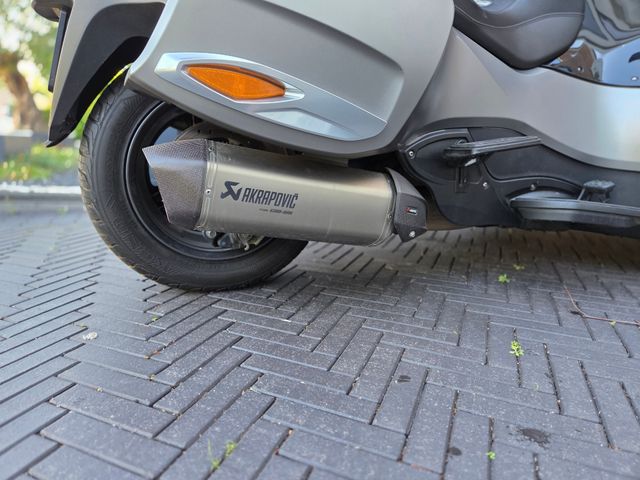 can-am - spyder-rt