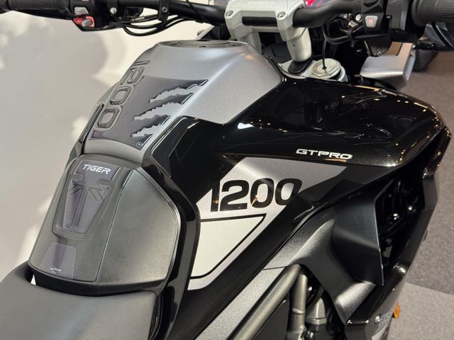 triumph - tiger-1200-gt-pro