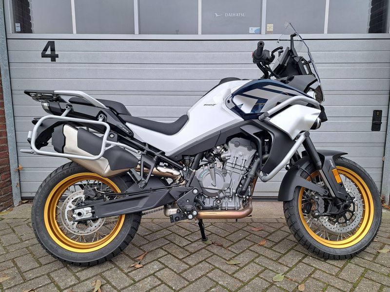 Cfmoto 800 MT Explorer 2026 nieuw