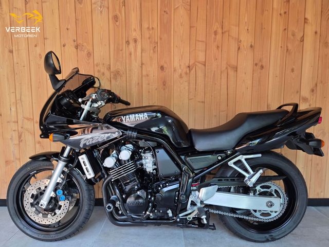 yamaha - fzs-600-fazer