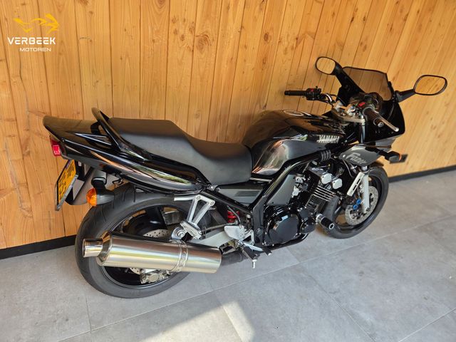 yamaha - fzs-600-fazer
