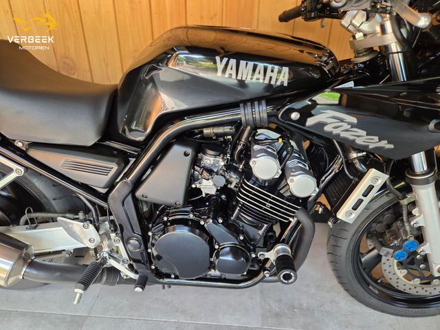 yamaha - fzs-600-fazer