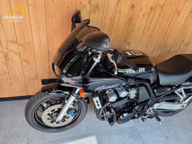 yamaha - fzs-600-fazer