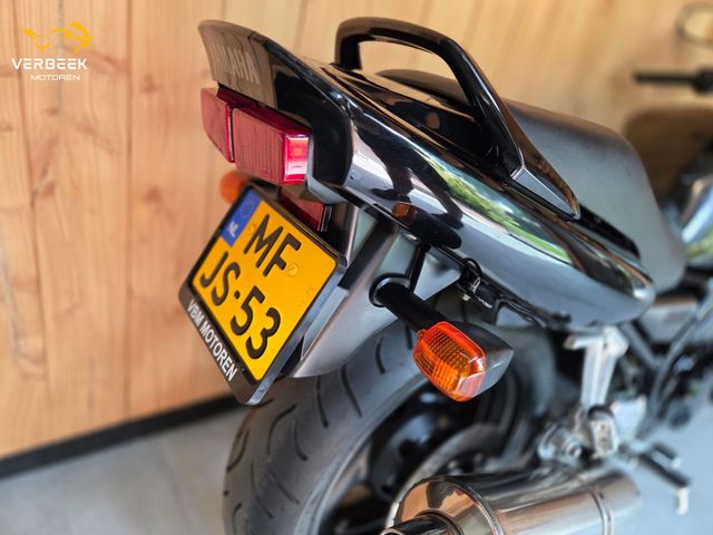 yamaha - fzs-600-fazer
