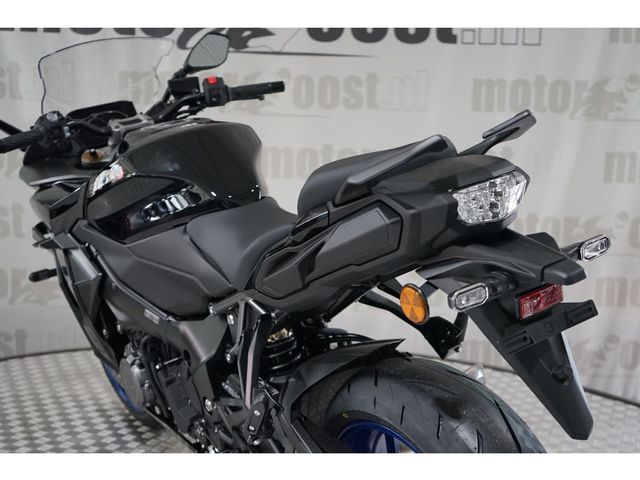 suzuki - gsx-s-1000-gt