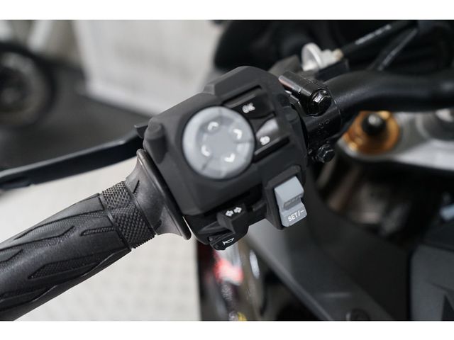 suzuki - gsx-s-1000-gt