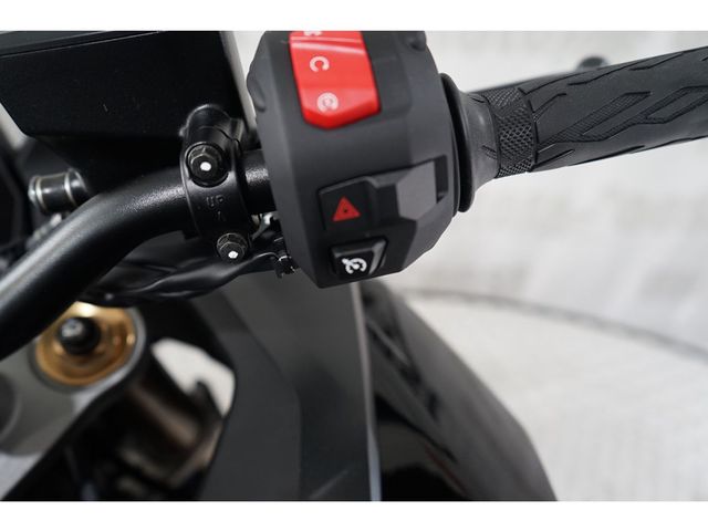 suzuki - gsx-s-1000-gt