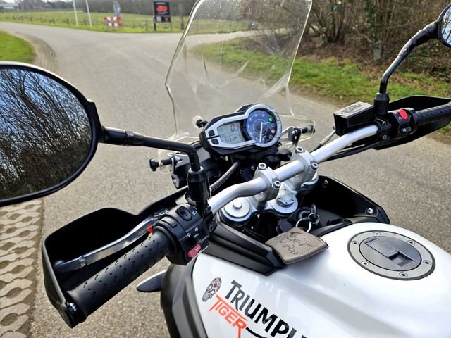 triumph - tiger-800-xc