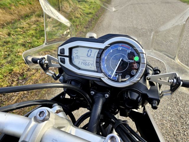 triumph - tiger-800-xc