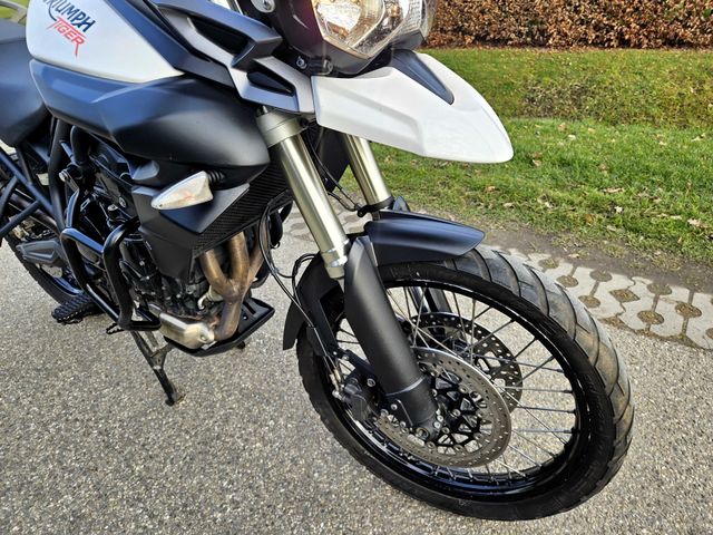 triumph - tiger-800-xc