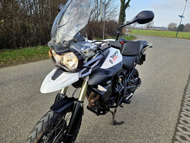 triumph - tiger-800-xc