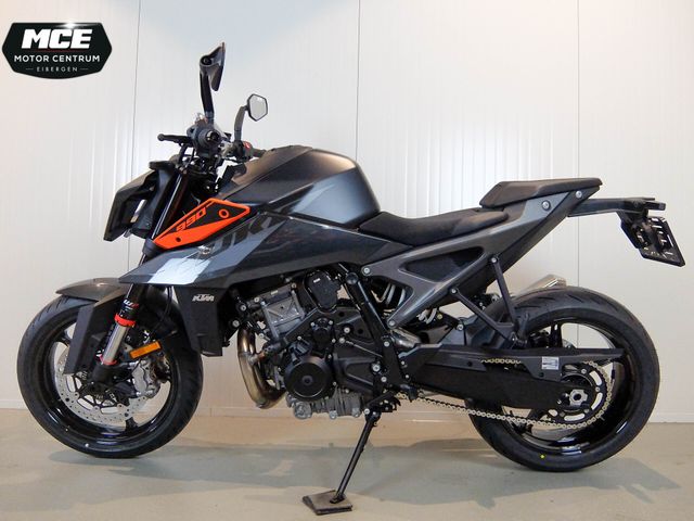 ktm - 990-duke