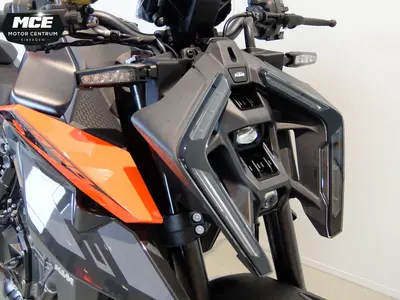 KTM 990 DUKE – foto 2
